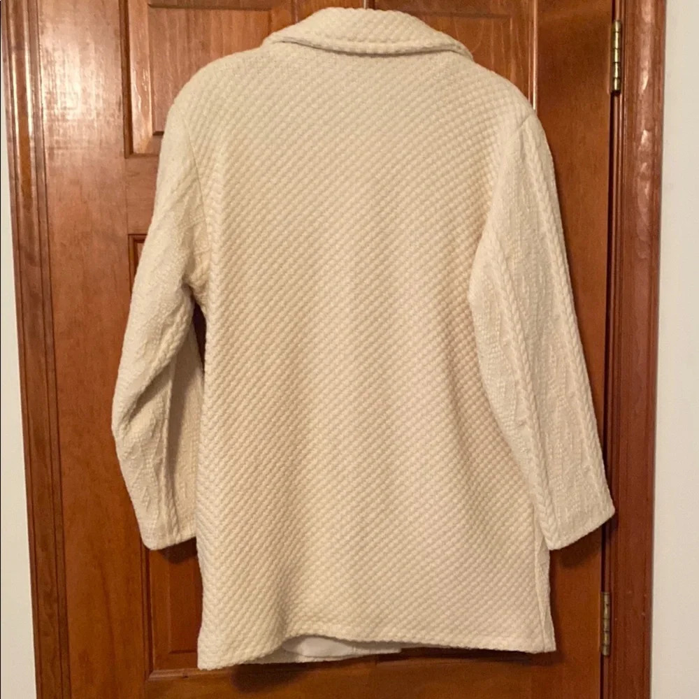 Vintage Boyne Valley Wool
Knit Coat Ivory
Handcrafted Lined Buttons
Pockets Med - Picture 8 of 11